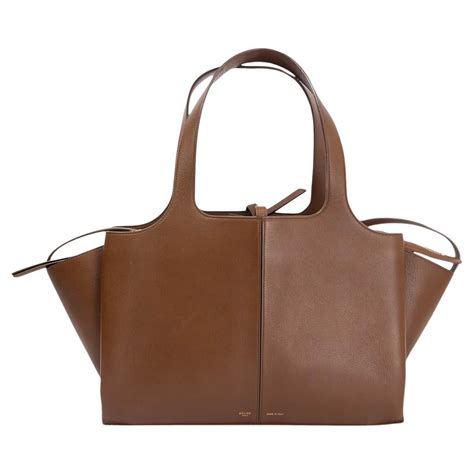 celine tri-fold